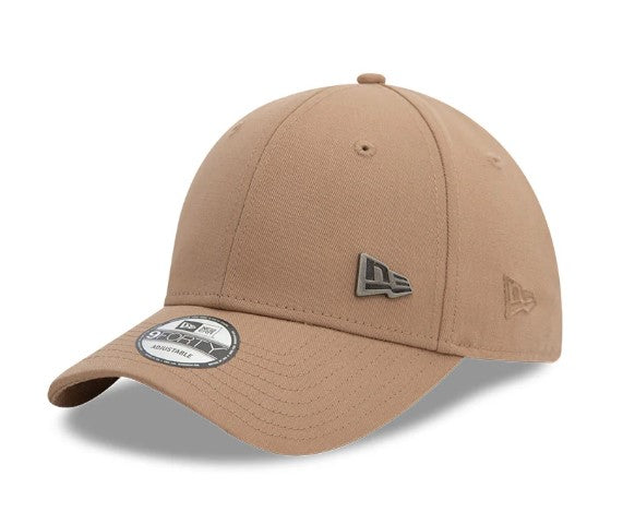 Gorro New Era Flawless Mini Logo 9FORTY Strapback Med Beige