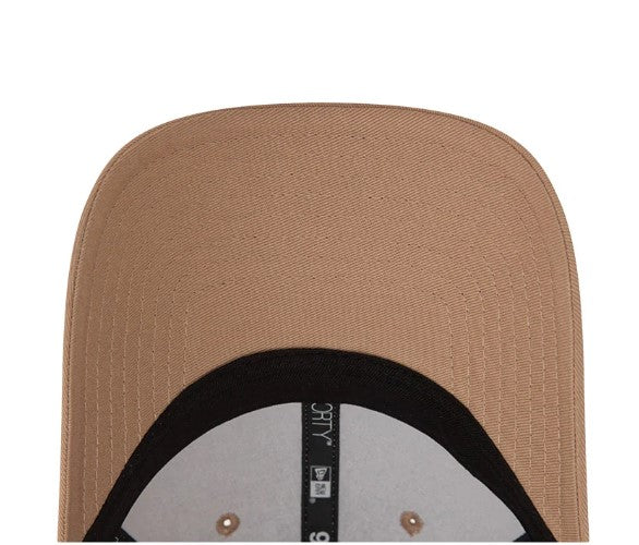 Gorro New Era Flawless Mini Logo 9FORTY Strapback Med Beige
