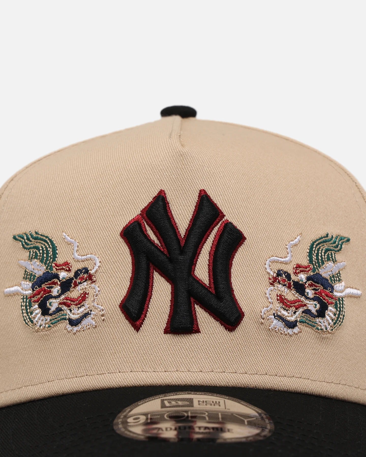 Gorra New York Yankees Dragon Collection 2.0 9FORTY A-Frame Black/Oak
