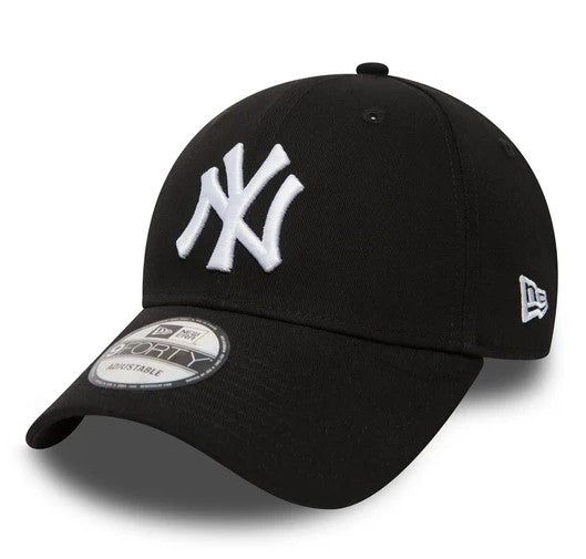 New York Yankees MLB 9Forty Black Essentials Cap