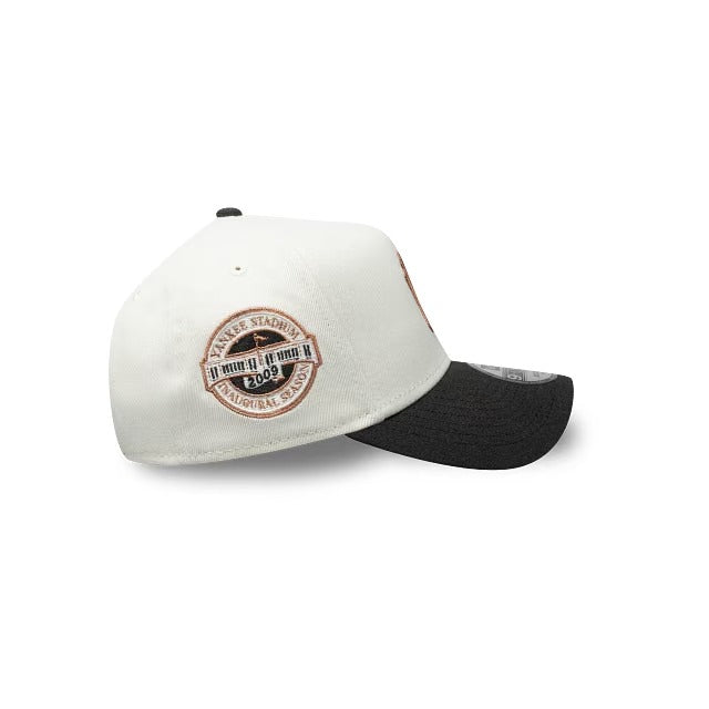 Gorra 9Forty MLB New York Yankees Chrome White Blanco