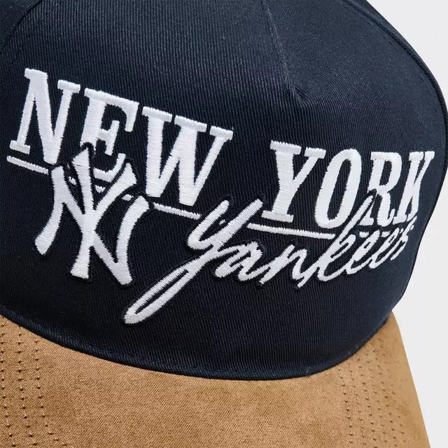 Gorra New York Yankees scribe line ’47 Hitch RF relaxed fit