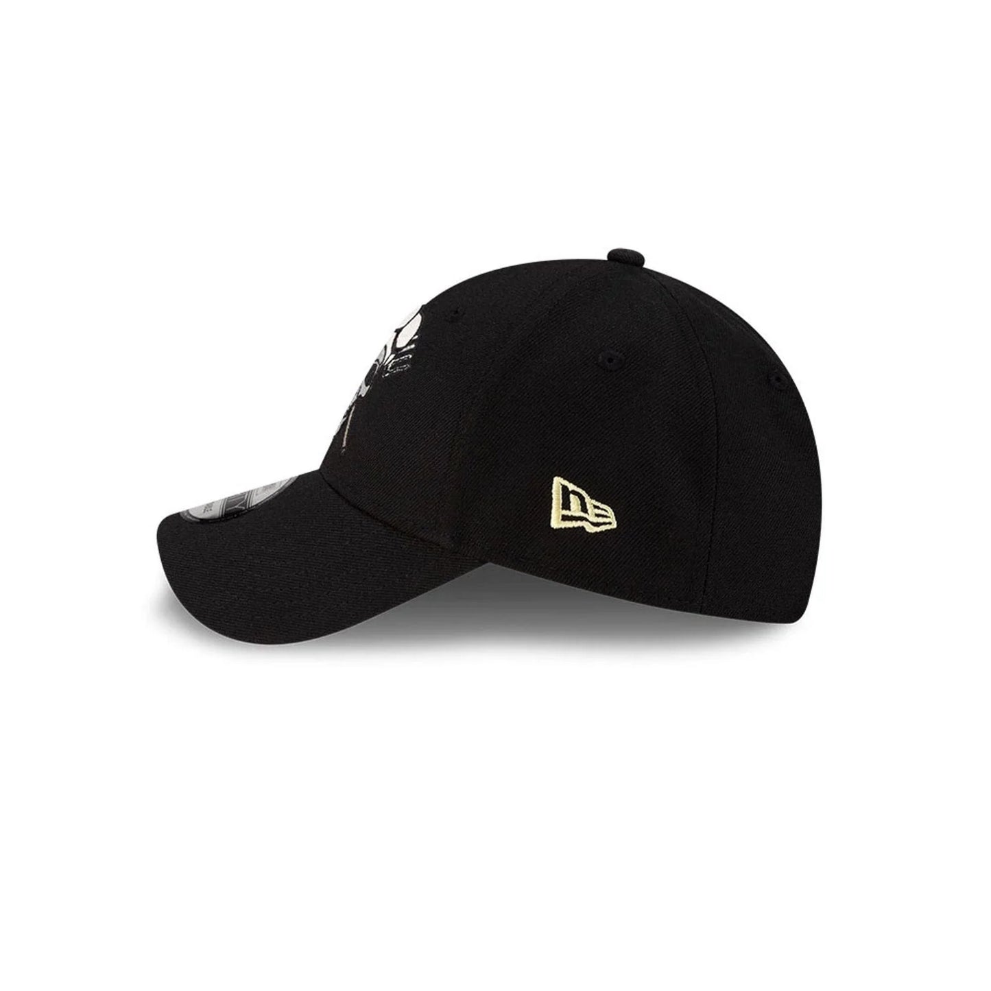Gorra One Piece Vinsmoke Sanji 9FORTY Negro