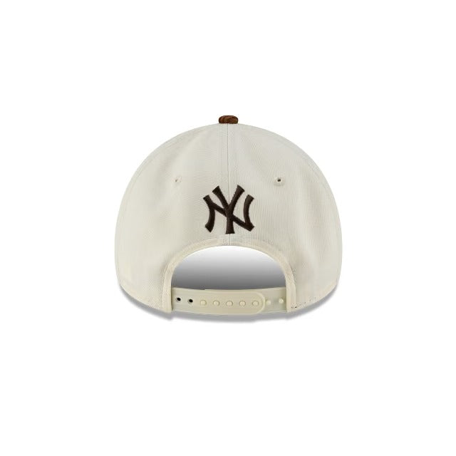Gorra MLB Flame New York Yankees 9FORTY A-Frame Beige
