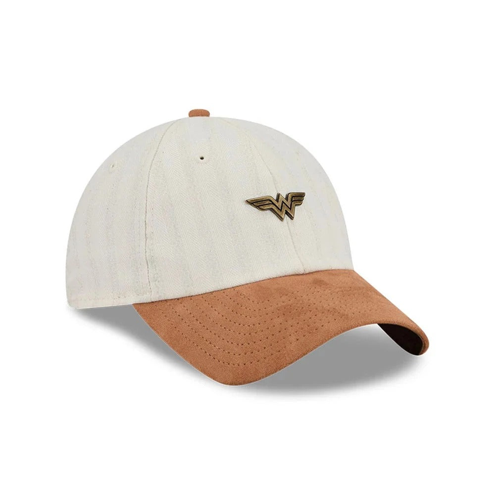 Gorra DC Wonder Woman Casual Classic Mujer Beige