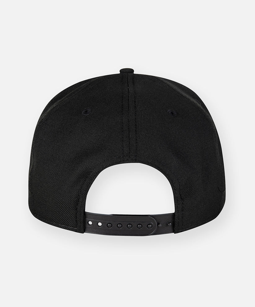Gorra New Era x Paper Planes 9Fifty Blackout Crown Snapback