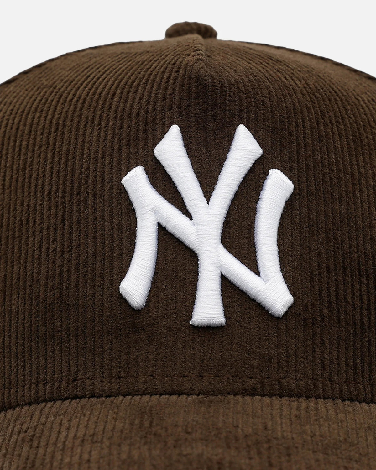 Gorra New York Yankees Cord Tones 9FORTY A-Frame Snapback Walnut
