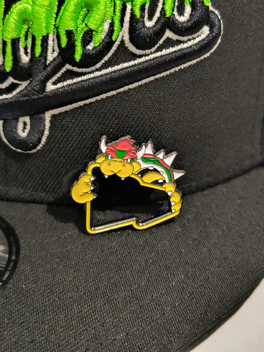 Pin Broche Metálico Bowser Contorno New Era